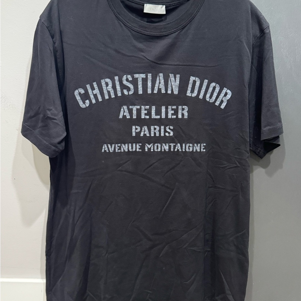 (SOLD) Dior Atelier Logo Print Cotton T-shirt 043J615A0589 - Size Medium